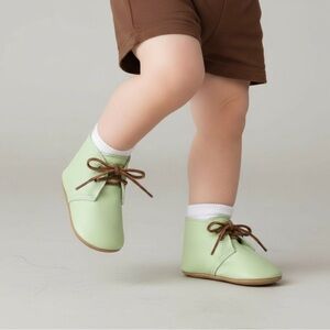 NEW Mon Petit Bright Green Leather Shoes Size 6 Brown Soft Soles Real Leather